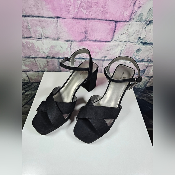 Women's Worthington Chunky Heels - Picture 7 of 7